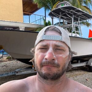 Finishing my boat to bring it up north